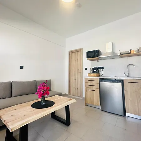 Anemmos Апартаменты *